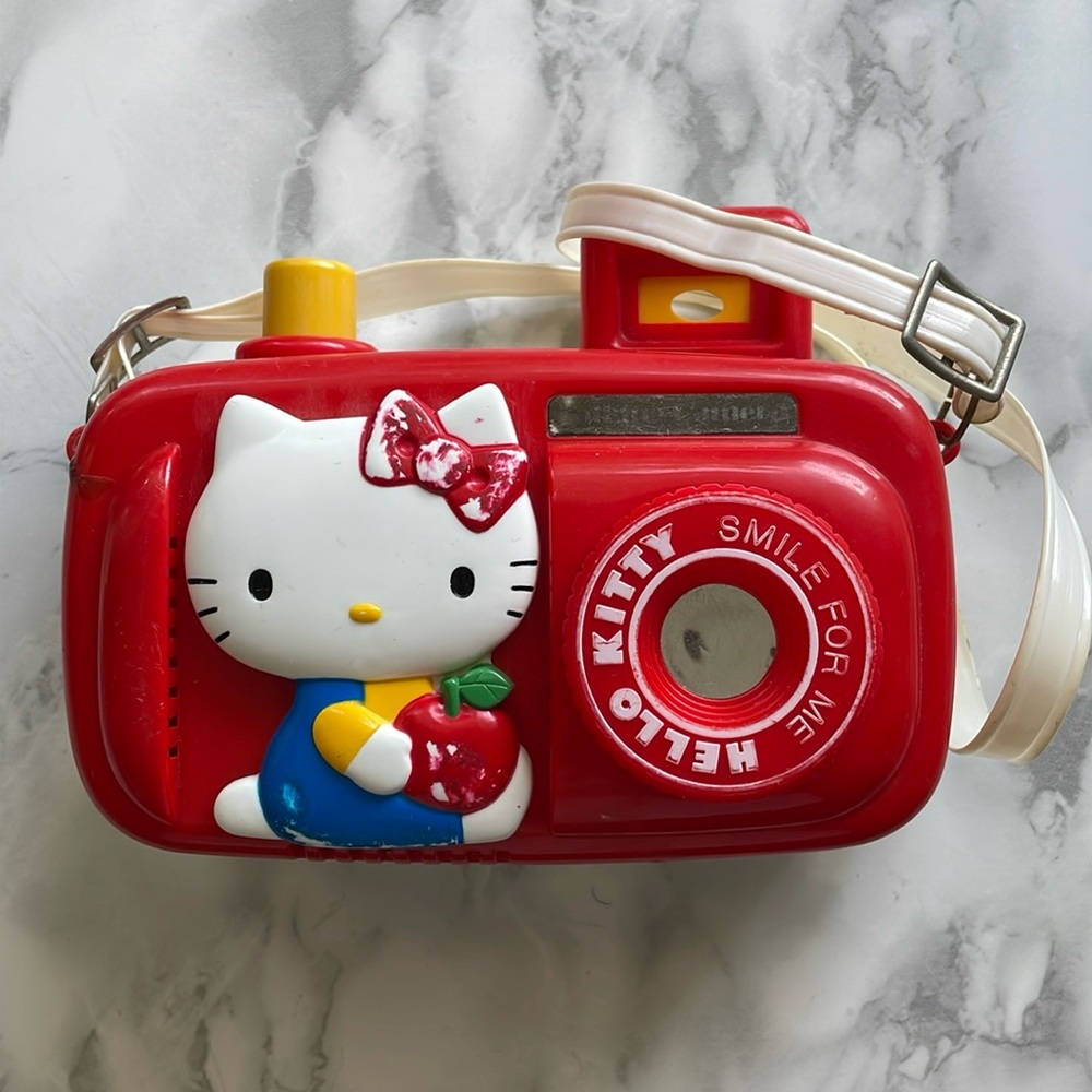 Vintage Sanrio Toy camera - AS IS